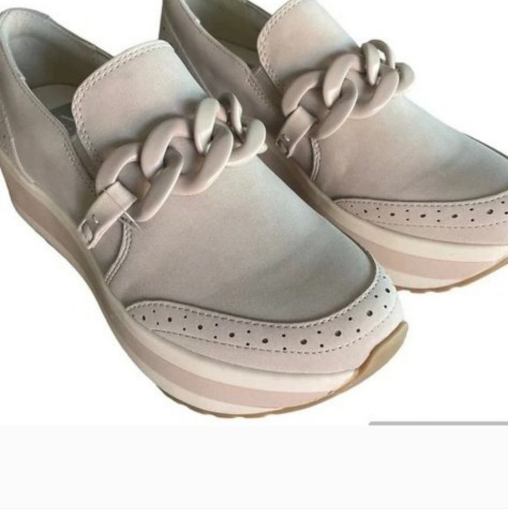Dolce Vita Cream Platform Sneakers - Picture 2 of 5